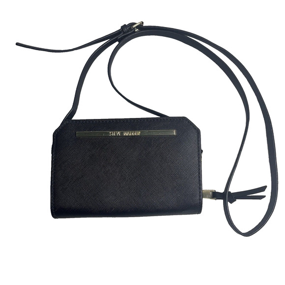 Steve Madden Handbags - Steve Madden Crossbody Black Purse Small Bag Adjustable Strap Zip around